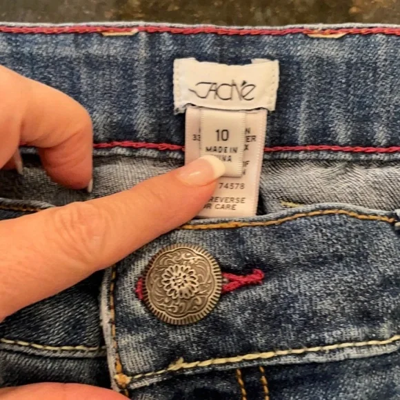 Cache 10 Floral Sequin Bell Boot flare Jeans Y2K! - Picture 6 of 15